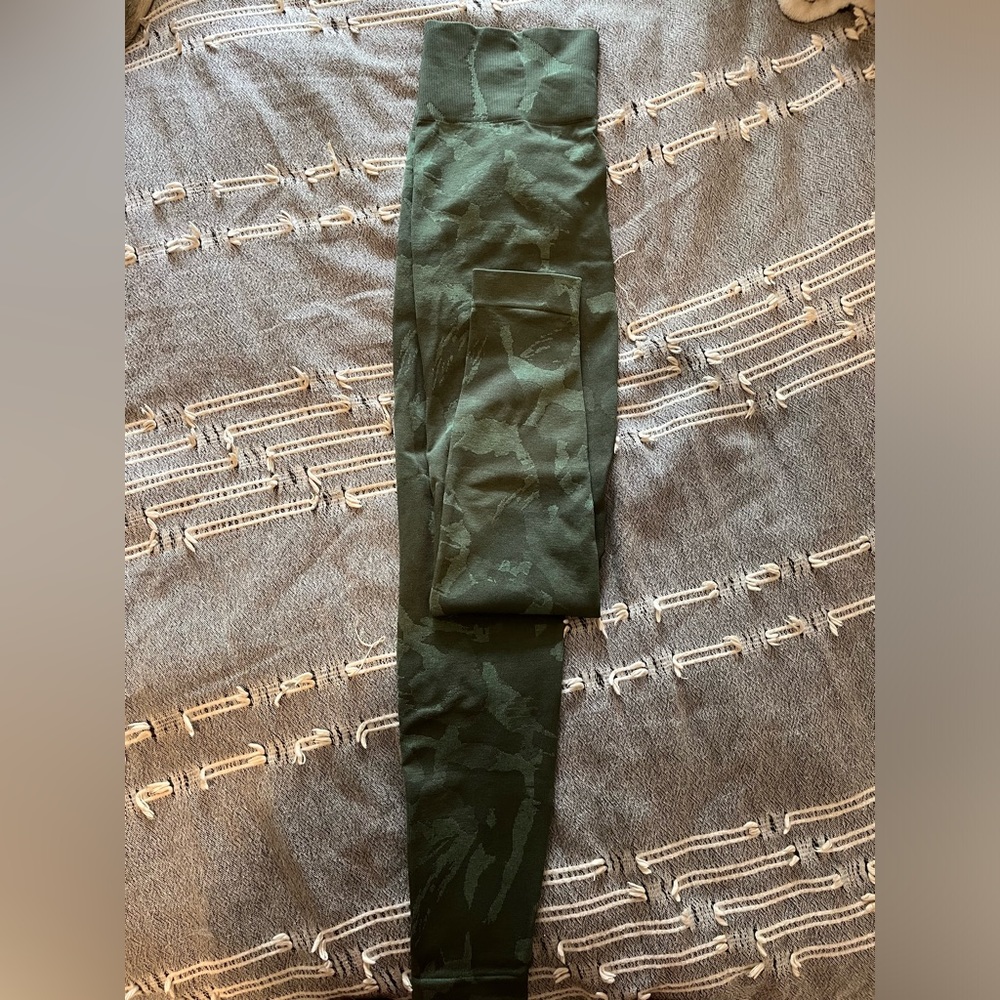 Gym shark Green Camo Seamless Leggings